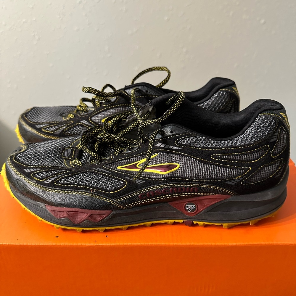 Brooks Cascadia